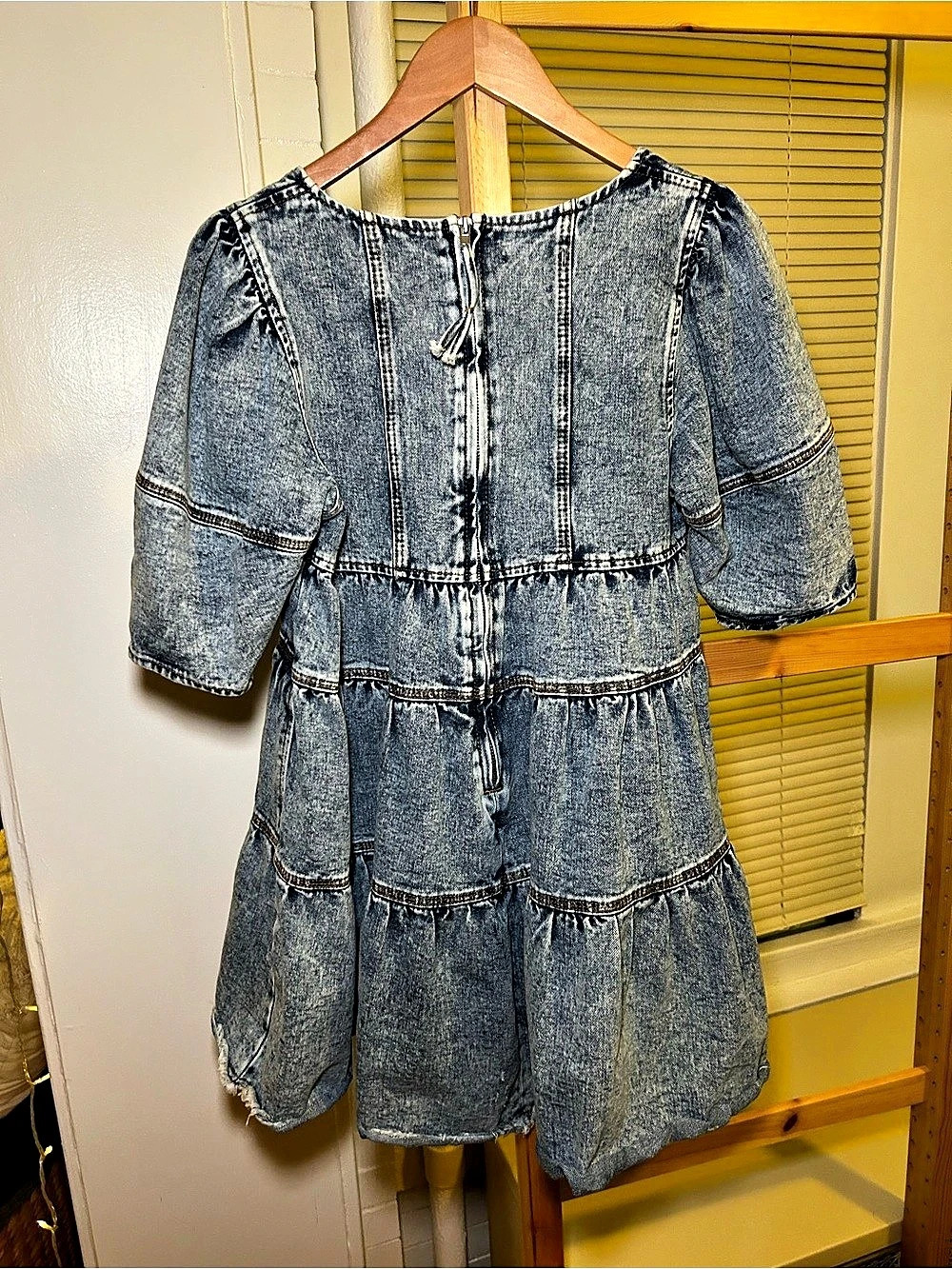 Forever 21 Denim Tiered Mini Dress in Blue Size Medium Like New - Picture 2 of 5